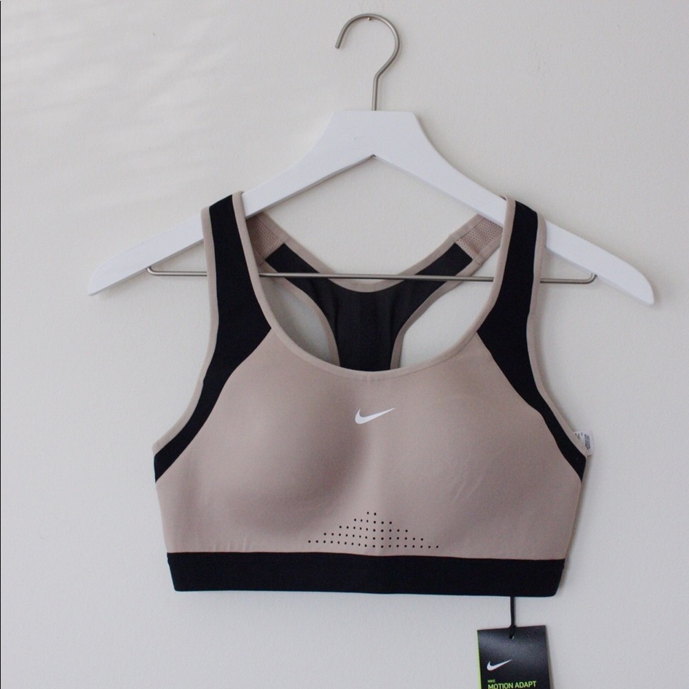 🦃 SALE 🦃 NWT Nike Sports Bra